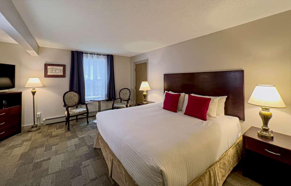 The Downtown, A Coast Hotel 道森市 客房 照片