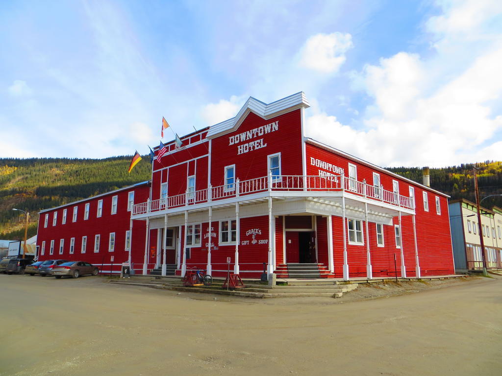 The Downtown, A Coast Hotel 道森市 外观 照片